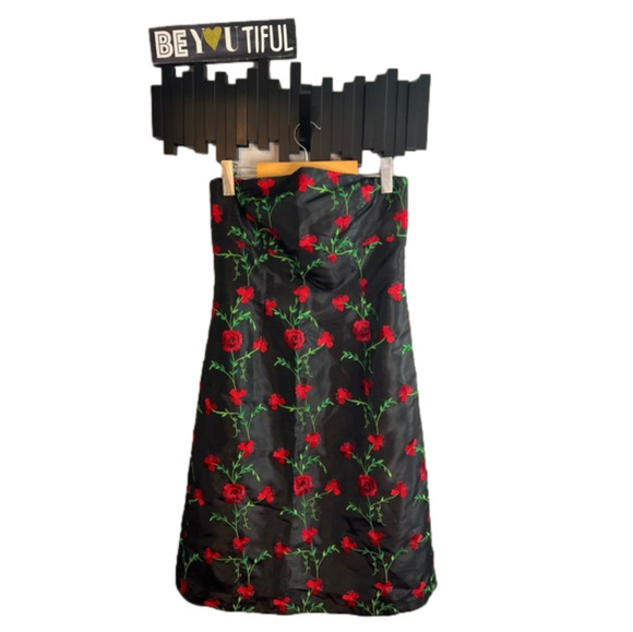 SWEET Chemise Strapless Black Satin with Embroidered Roses Size 8 - Picture 3 of 12